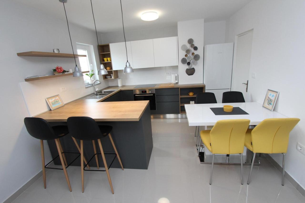 Apartment Sorriso 2 Rovinj Exterior photo