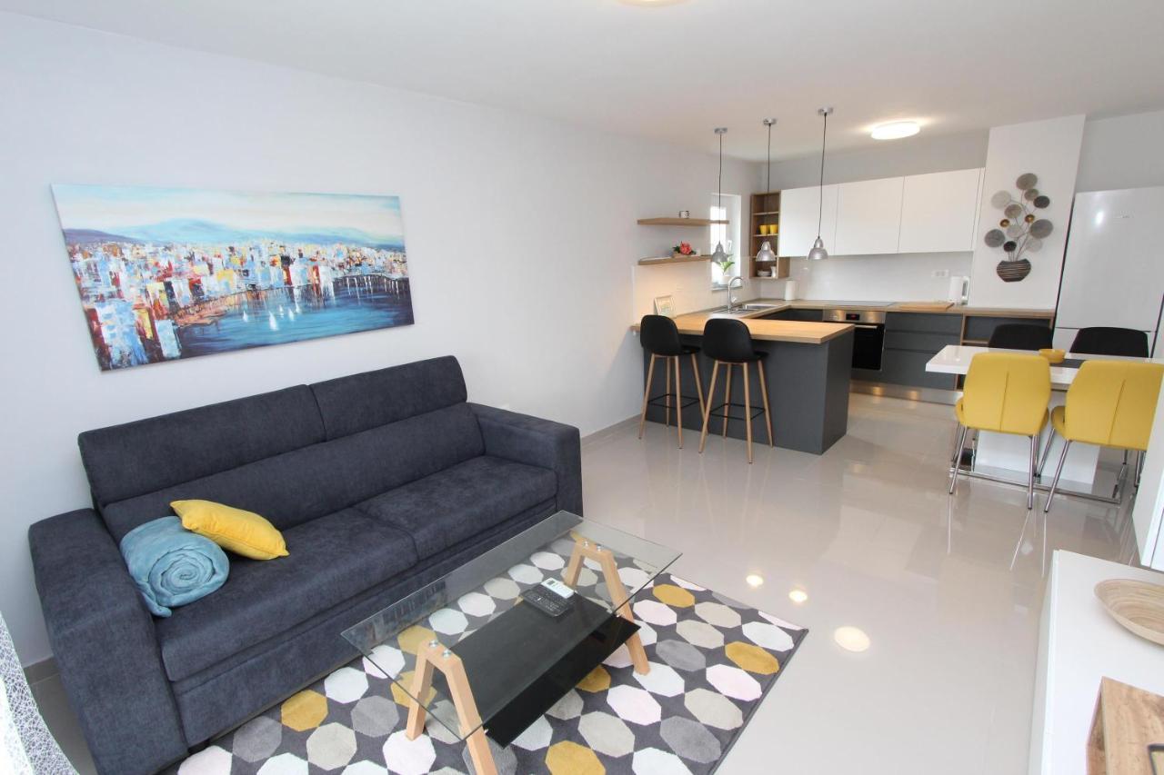 Apartment Sorriso 2 Rovinj Exterior photo
